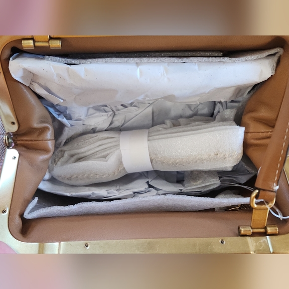 Coach Kisslock 16 Rainbow Ombre Crystal - Picture 11 of 15